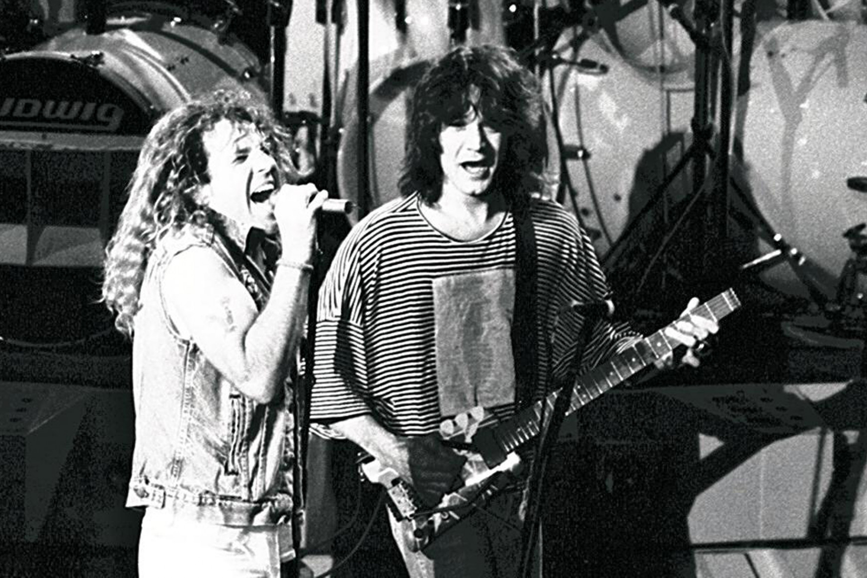 Eddie Van Halen nemcsak szimpla rockgitáros volt, hanem a műfaj úttörője