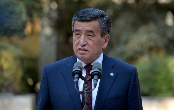 Szooronbaj Dzsejenbekov mond beszédet a választás eredménye után 2020 október 4-én.Fotó: Sultan Dosaliev / Kyrgyz Presidential Press Service / Reuters