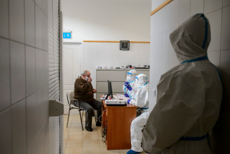 Tovább nőtt a napi halálos áldozatok száma: 70 koronavírusos beteg halt meg, köztük egy 28 éves férfi