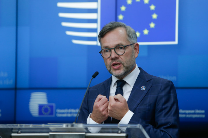 Michael Roth, Németország uniós ügyekért felelős államminisztere 2020. szeptember 22-én, Brüsszelben – Fotó: Aris Oikonomou / AFP / POOL