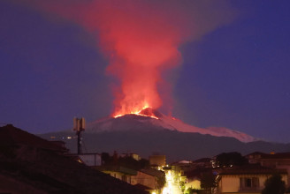 Nincs összefüggés a szicíliai földrengés és az Etna kitörése között