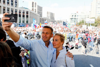 Úgy tűnik, az orosz vezetés nem akarja, hogy a megmérgezése után Navalnij visszatérjen Oroszországba