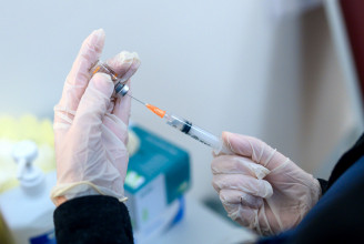 A kormány rendelettel csinált utat a kínai vakcinának, nem kell tovább várnia a szakmai vizsgálatra