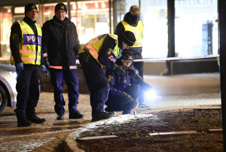 Még nem tudták kihallgatni a svédországi terrorgyanús késes támadás meglőtt elkövetőjét