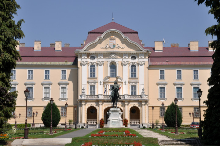 Az egyetem központja Gödöllőn – Fotó: VinceB / Wikimedia Commons