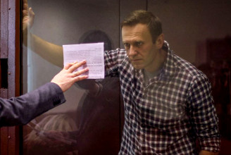 Navalnijnak már mindkét lába zsibbad, éhségsztrájkba kezdett a börtönben