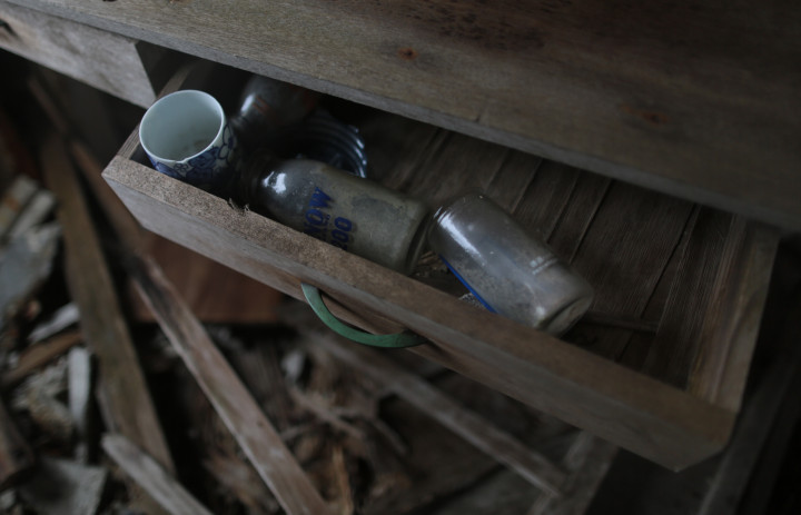 Otthagyott használati tárgyak a szigeten – Fotó: Yuriko Nakao / Getty Images
