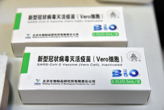 Egy magyar orvos-biológus szerint mielőbb meg kellene vizsgálni a kínai vakcina hatásosságát