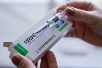 Épp a kormány vakcinatáblázatából derül ki, hogy a kínai oltás kevésbé hatékony, mint a többi