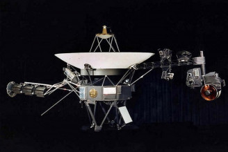 Folyamatos, titokzatos zümmögést észlelt a Voyager-1