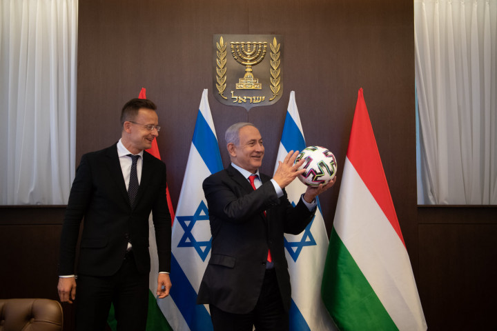 Szijjártó Péter és Benjámin Netanjahu a külügyminiszter Izraelben tett látogatásakor 2021. június 1-én – Forrás: Szijjártó Péter / Facebook