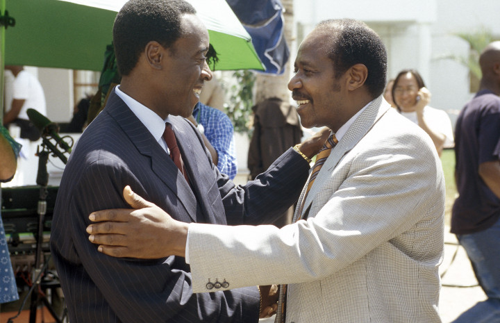 Don Cheadle és a Hotel Ruandában általa megformált valódi Paul Rusesabagina találkozása.