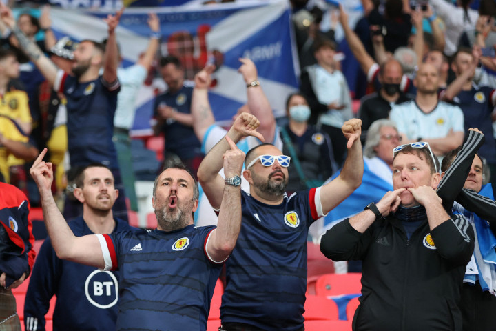 Skót szurkolók az Anglia erlleni Eb-meccs előtt a Wembley-ben – Fotó: Carl Recine / POOL / AFP