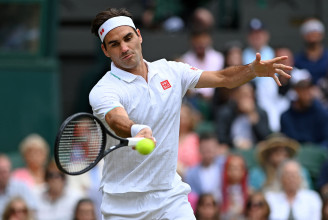 Federer kiesett Wimbledonban, az utolsó szettben nullára verték