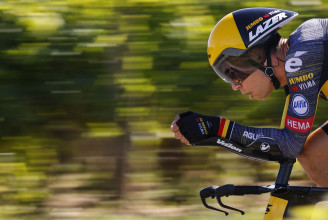 Tour: Van Aert nyerte az időfutamot, a sárga trikós Pogačar már ünnepelhet