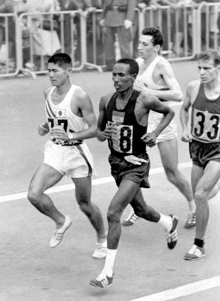 Sütő József (jobbról a második) Cubaraja mögött az olimpián 1964-ben – Fotó: Sankei Archive / Getty Images