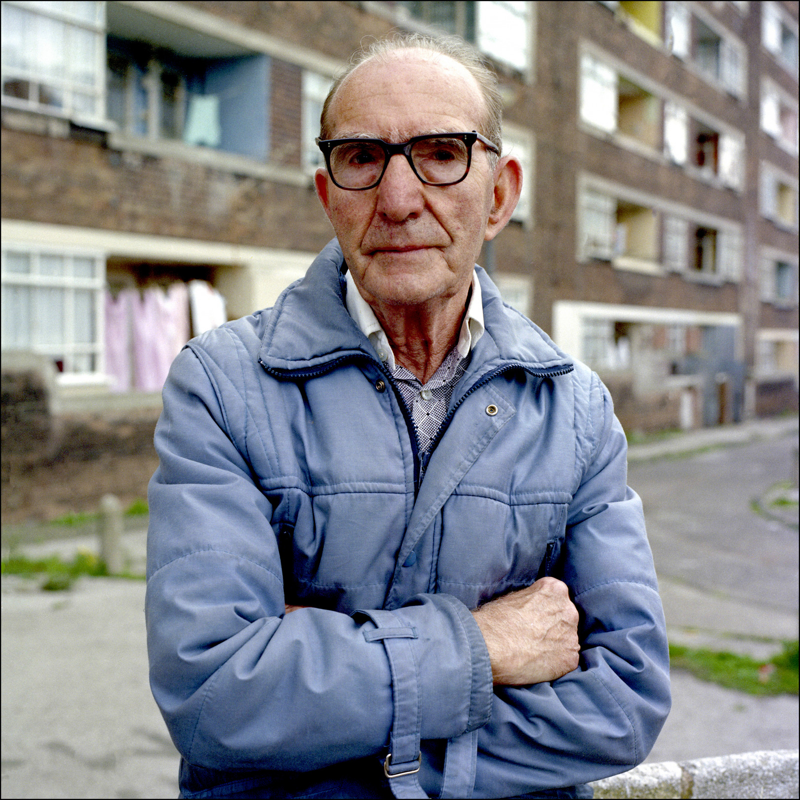 Tom Caton, photographed at the back of the coffin blocks off Standish street. Vauxhall 1987 – Fotó: Rob Bremner