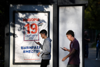 Moszkva az orosz választások befolyásolásával vádolja az Apple-t és a Google-t