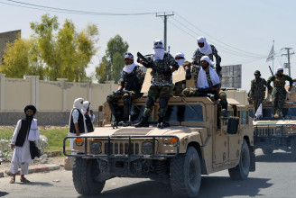 Óriási nyugati fegyverarzenálba ültek bele a tálibok