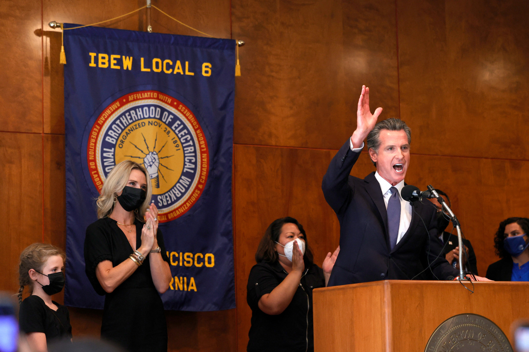 Gavin Newsom marad Kalifornia kormányzója