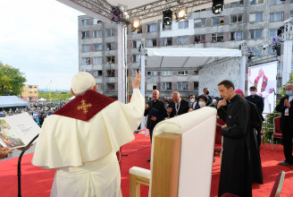 Ferenc pápa Kassán: Az integráció egymás megismerésével kezdődik