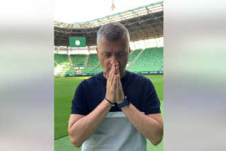 Kubatov videón demonstrálja, hogyan kell helyesen karlendíteni egy stadionban