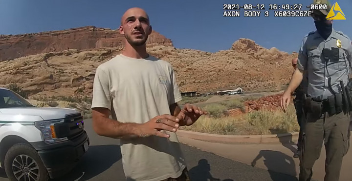 Részletek a rendőrség testkamerás felvételéből – Forrás: The Moab Police Department