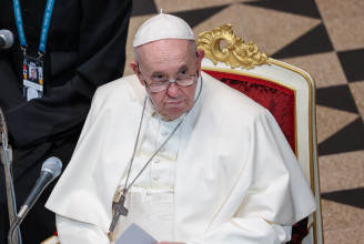 Ferenc pápa a szexuális zaklatások áldozatainak meghallgatását kérte a püspököktől az egyház jövőjének érdekében