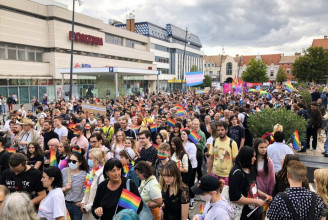 Kivonultak a pécsi Pride vitájáról a várost vezető, nem kormánypárti képviselők