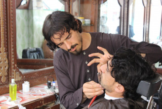 A tálibok megtiltották a szakállak leborotválását egy dél-afganisztáni tartományban