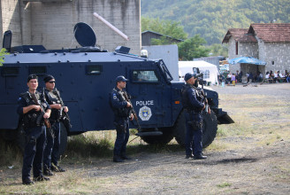 Harci készültséget rendeltek el Szerbiában a koszovói határon, de nem hatoltak be tiltott területre