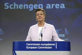 Nyomatékosan kéri az Európai Bizottság a tagállamokat, hogy fogadják el az új migrációs csomagot