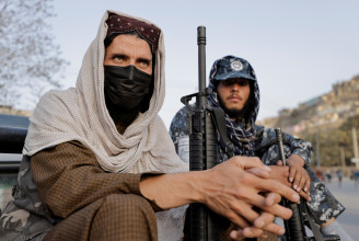 Ezrével adják el a tálibok által zsákmányolt amerikai fegyvereket, legtöbbjük külföldre kerül
