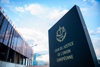 Eltörölné a magyar és a lengyel kormány a jogállamisági rendeletet, az uniós bíróságon tárgyalják az ügyet