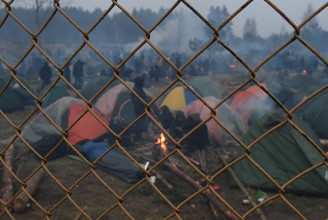 Lukasenko hajlandó tárgyalni az unióval a lengyel–belarusz határon kialakult menekültválság megoldásáról