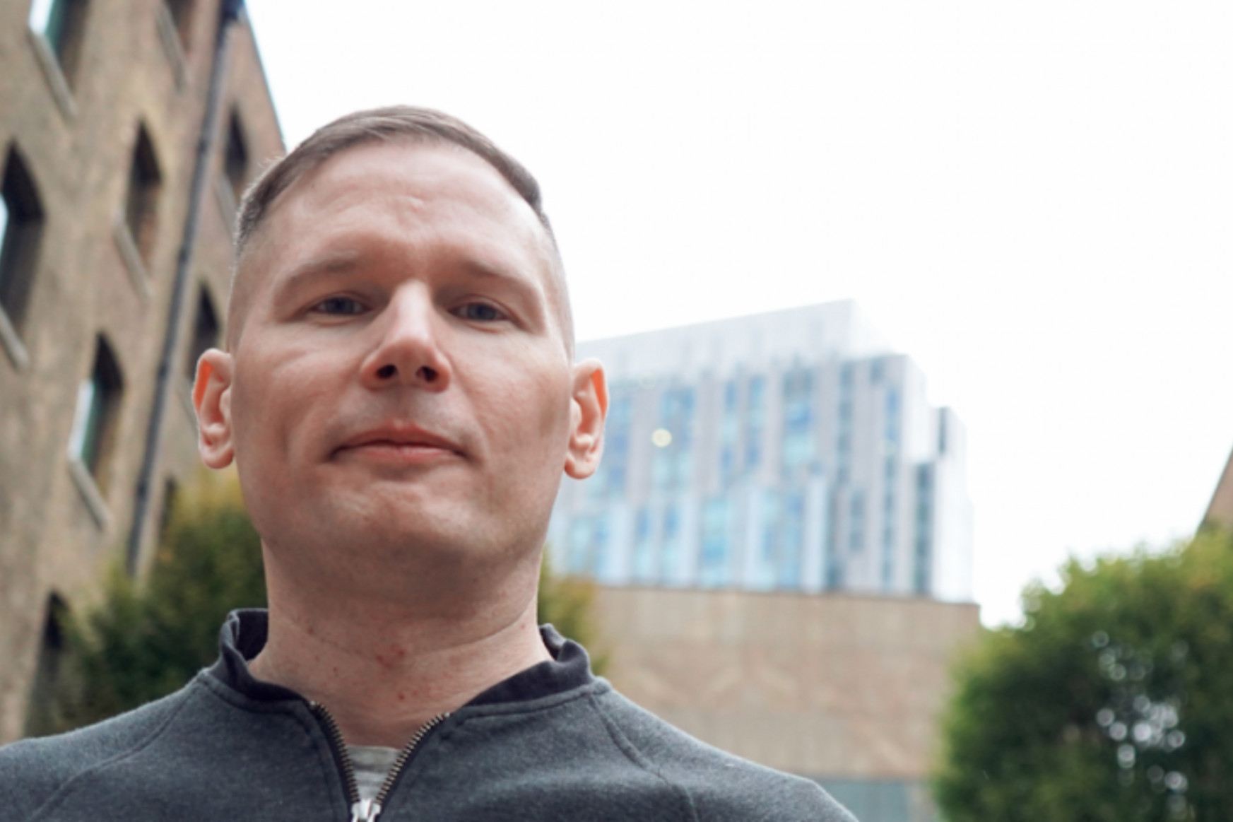 Nyelvész Józsi a Szlengblog és a Google után londoni startupper lett, Magyarországot is meghódítaná a cégével