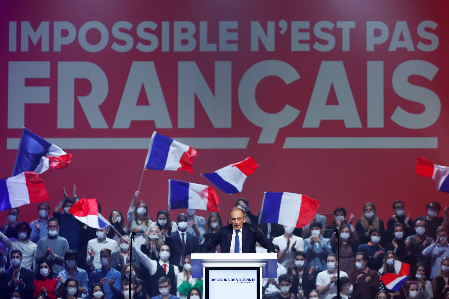 Visszahódítaná Franciaországot a bevándorlóktól Éric Zemmour, pártot alapít a szélsőjobboldali elnökjelölt