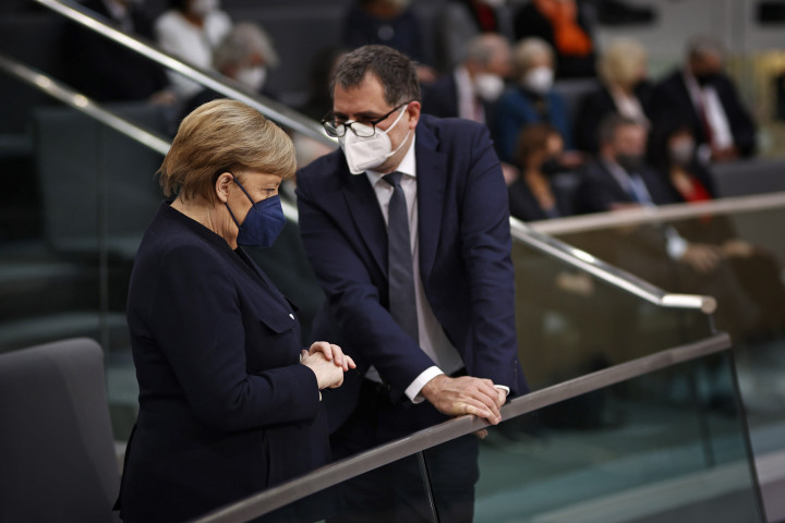 Angela Merkel 2021. december 8-án, Scholz beiktatásának napján – Fotó: Florian Gaertner / Photothek / Getty Images
