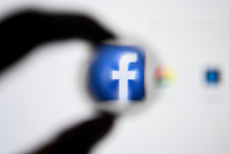 Online megfigyeléssel foglalkozó cégeket tiltott ki platformjáról a Facebook