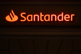 A Santander UK tévedésből 130 millió fontot utalt át lakossági ügyfeleknek