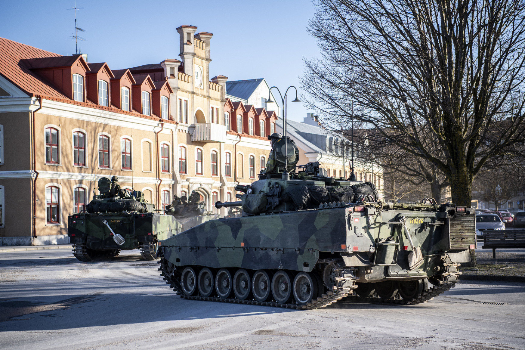 Tankokat vezényeltek ki Svédországban egy szigetre az oroszoktól való félelem miatt