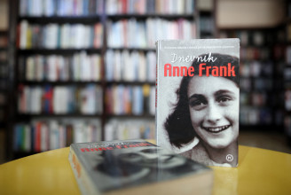 Szakértők vitatják, hogy egy zsidó jegyző árulta volna el Anne Frank rejtekhelyét a náciknak