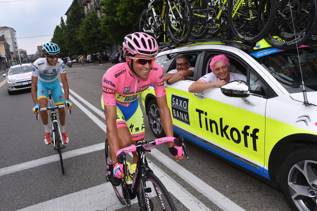 Alberto Contador és Oleg Tinkov a 2015-ös Giro d’Italia versenyen – Fotó: Tim De Waele / Corbis / Getty Images