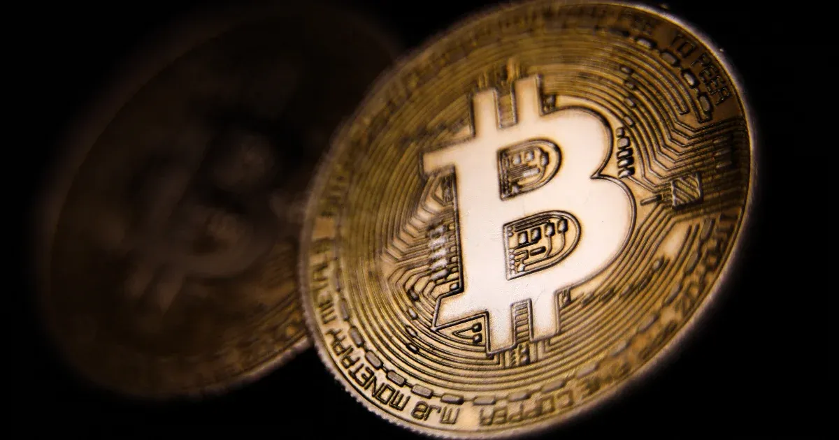 Feleannyit ér a bitcoin, mint fél évvel ezelőtt, pár nap alatt 300 milliárd dollár tűnt el a kriptopiacról